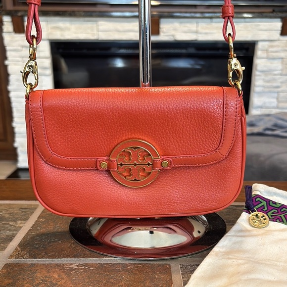 Tory Burch Amanda Mini Crossbody - EUC - Picture 1 of 9